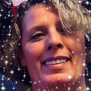 Meet your Posher, Joanie